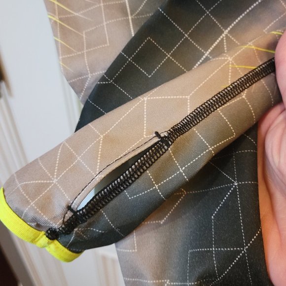 Nike Pro Thermal 1/2 Zip Running Top - Picture 5 of 9